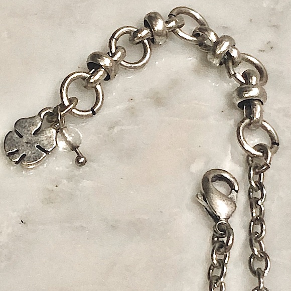 Lucky Brand Pendant Necklace - Picture 6 of 7